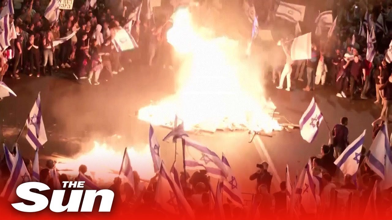 Mass protests erupt in Israel after Netanyahu fires minister who ...
