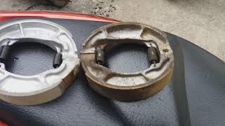 Honda pcx 125.how to replace  brake shoe. Step by step