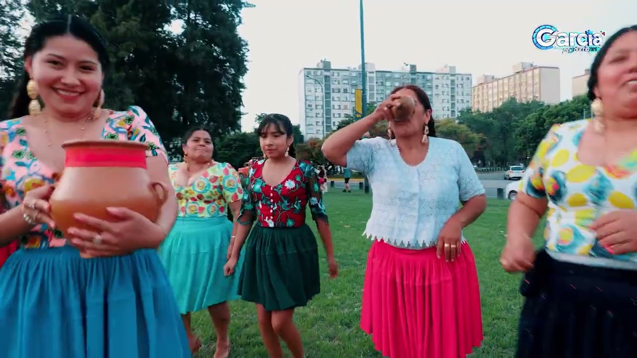 𝙇𝙤𝙨 𝙂𝙖𝙧𝙘𝙞́𝙖𝙨 & 𝙇𝙖𝙨 𝙁𝙡𝙤𝙧𝙚𝙘𝙞𝙩𝙖𝙨 𝙙𝙚 𝙈𝙞𝙯𝙦𝙪𝙚 - 𝙈𝙞𝙭 𝙒𝙖𝙡𝙡𝙪𝙣𝙠’𝙖𝙨   | 𝙀𝙨𝙩𝙧𝙚𝙣𝙤 𝙀𝙭𝙘𝙡𝙪𝙨𝙞𝙫𝙤