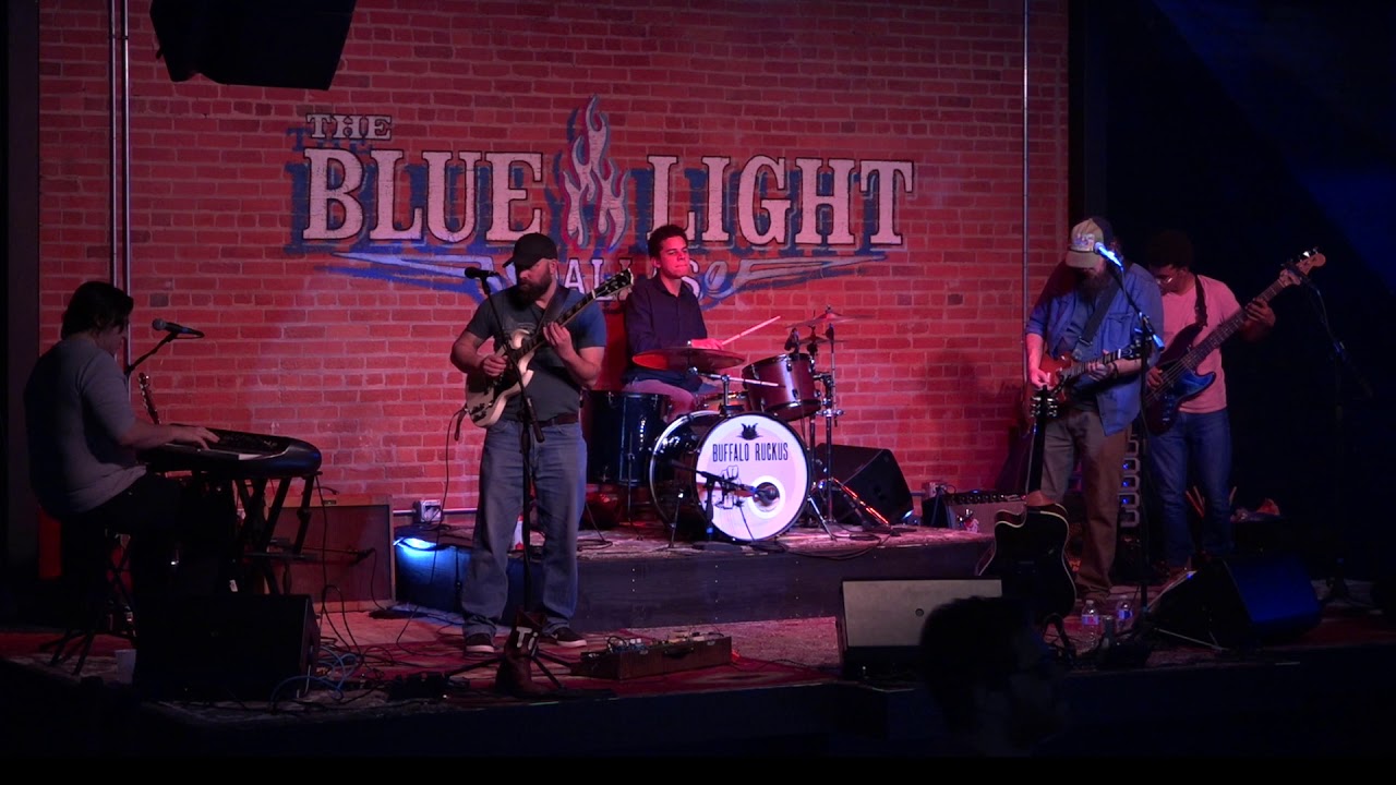 The Buffalo Ruckus: Possum adlı videoyu YouTube'da izle The Buffalo Ruckus: Possum adlı videoyu YouTube'da izle