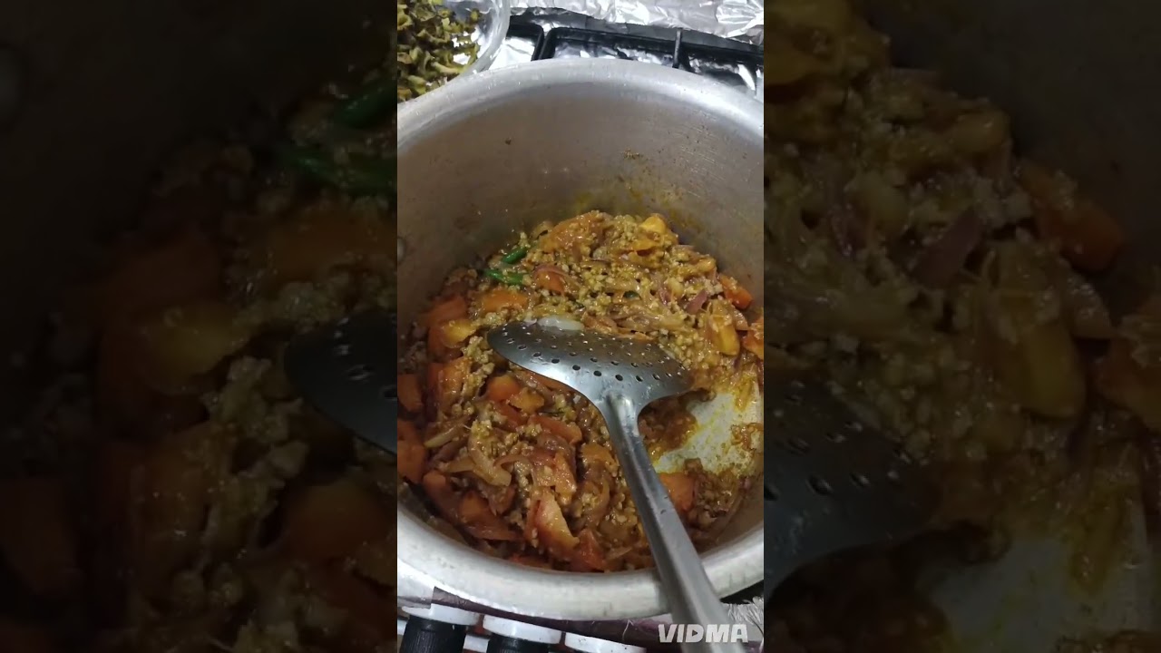 #kheemarecipe #karelarecipe #kheemakarelareceipe #yummyand tasty #likeand subscribe #dofollowformore