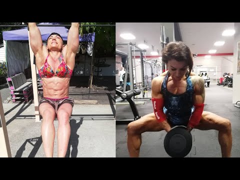Donna Moore The World S Strongest Woman Successfully Lifts