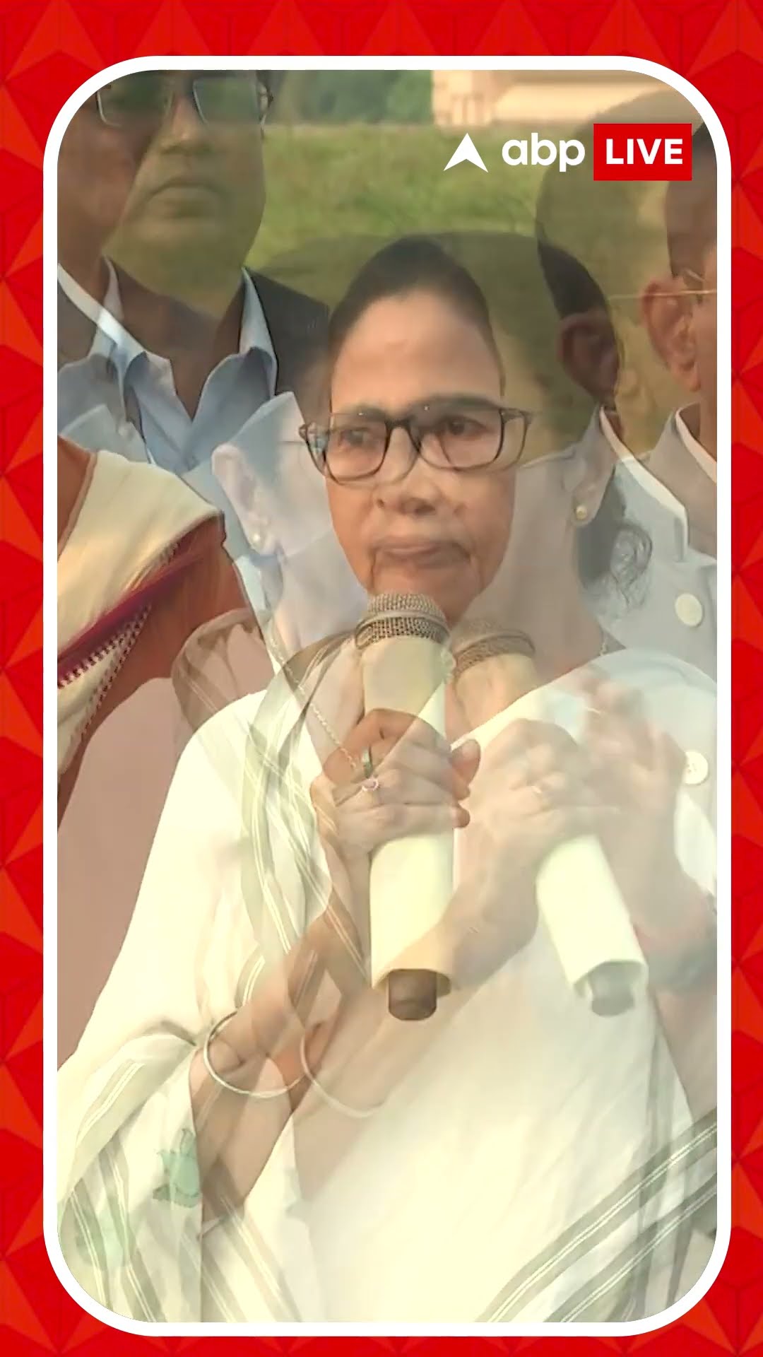অশান্ত বাংলাদেশ, ভারত সরকার পদক্ষেপ নিক : মমতা