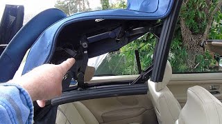 Volvo C70 Convertible Top Stuck Issues - Opening and Closing Roof Fabric Issues screenshot 1