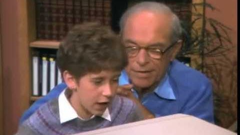 Mr Wizard Showing a 80