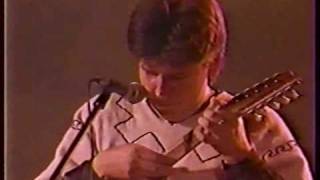 Puedo vivir sin tu amor - Kjarkas 1991 Concha Acustica Lima Peru (buen audio y video) chords