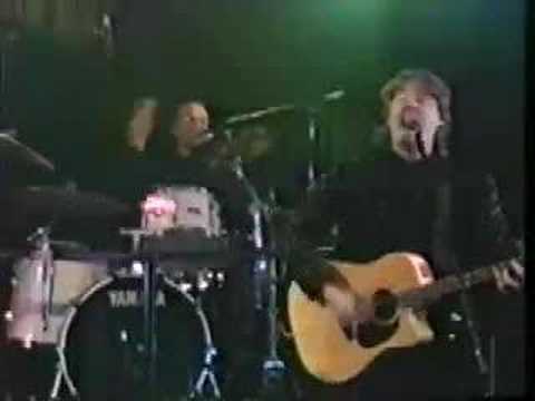 Tonton Tom Cavanagh w/Rhino Caravan Walking in circles di YouTube