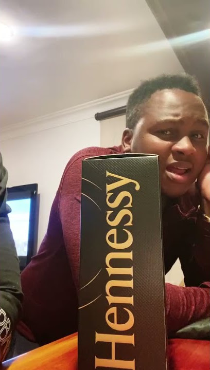 uNJOKO NO MZUKULU VULA HENNESSY SIPHUZE