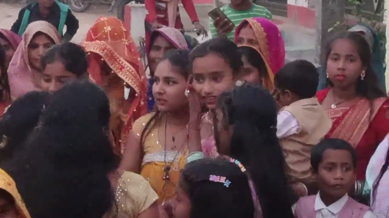 #video एकरातमे 😀 चांदीकापड़जाएगाकाarchestravideo #bome#trending#videos#shors 