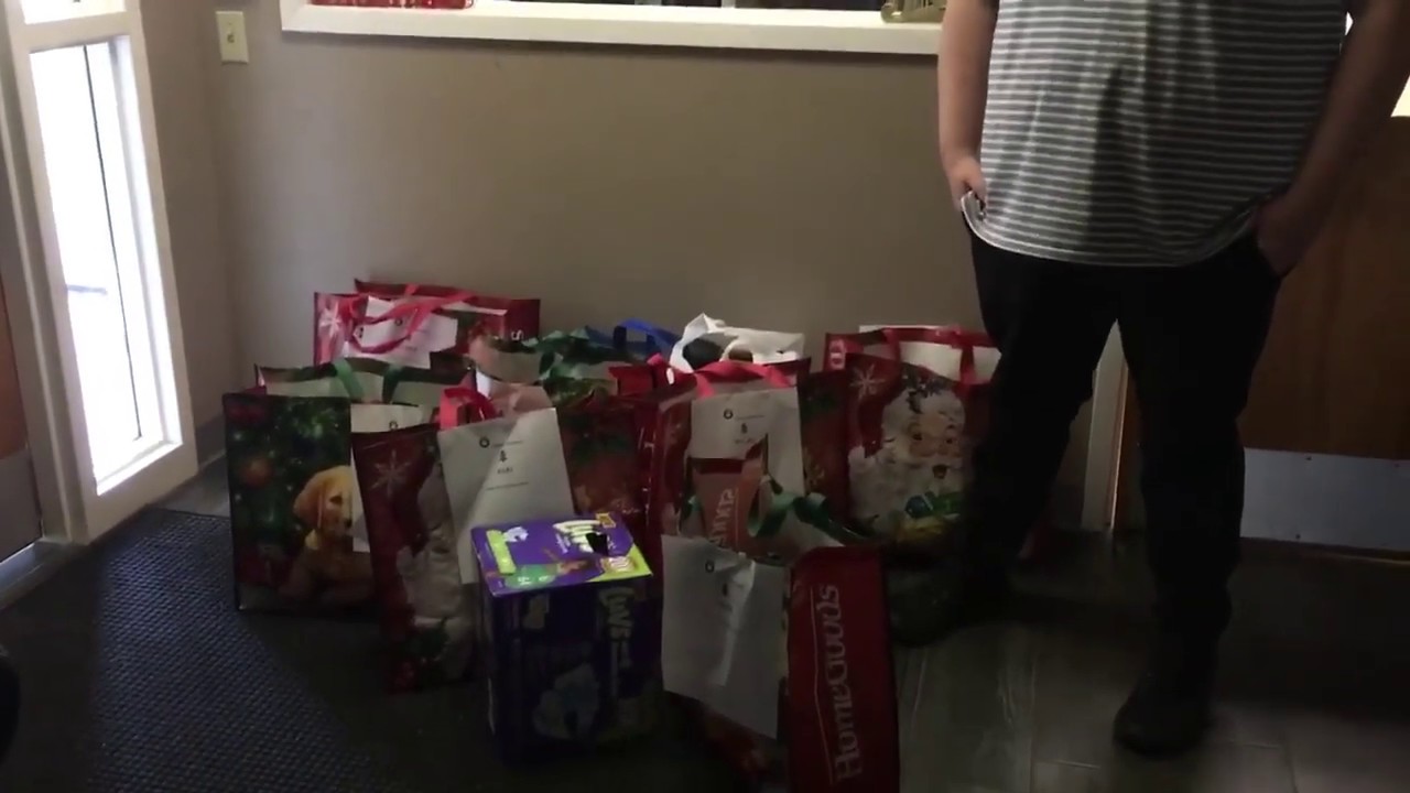 Village Hands donates Christmas gifts to kids in Loaves and Fishes