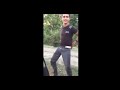 Бентли се вихри на чалгария и кърши знойно таза