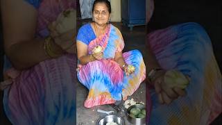 mango ela 🥭🤔#viralvideo#picklerecipe#mangopickle#youtubeshorts#trendingshorts #smalltips #pickle 👍😋😱