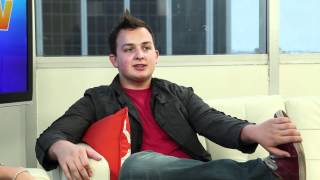 Noah Munck Talks 'iPear Store' Episode of iCarly Wealth