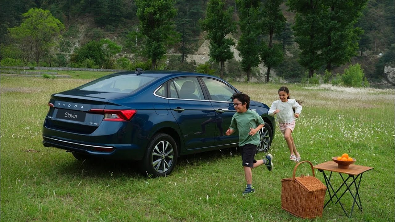 Skoda Slavia Prestige 1.5 Automatic DSG Lava Blue 