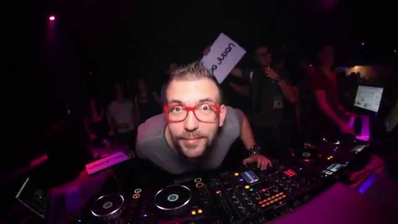 Da Julian "devotion"