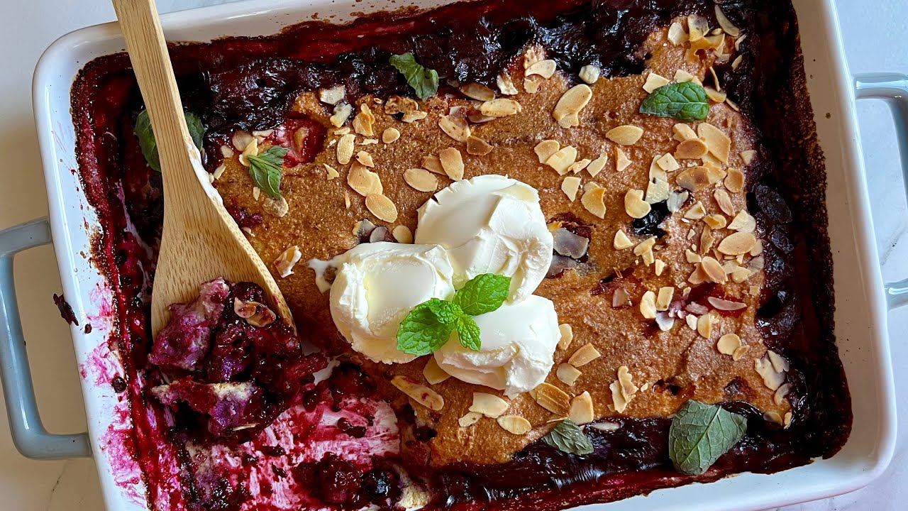 LOW CARB BERRY COBBLER. Keto Dessert with Blueberries, Strawberries & Blackberries.