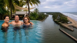 ASÍ ES UNA CASA EN MEDIO DE LA BOCANA Y EL MAR EN EL SALVADOR