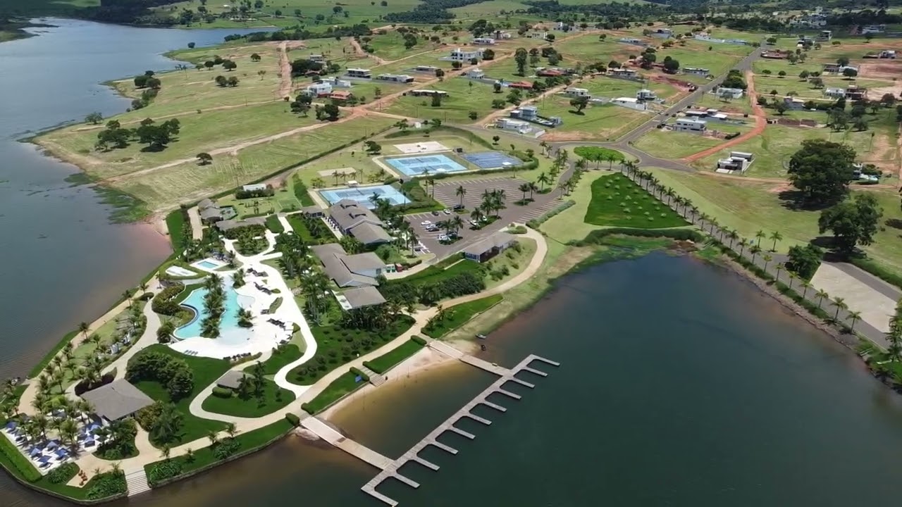 CONDOMÍNIO TERRAS DE SANTA CRISTINA NA REPRESA DE PARANAPANEMA