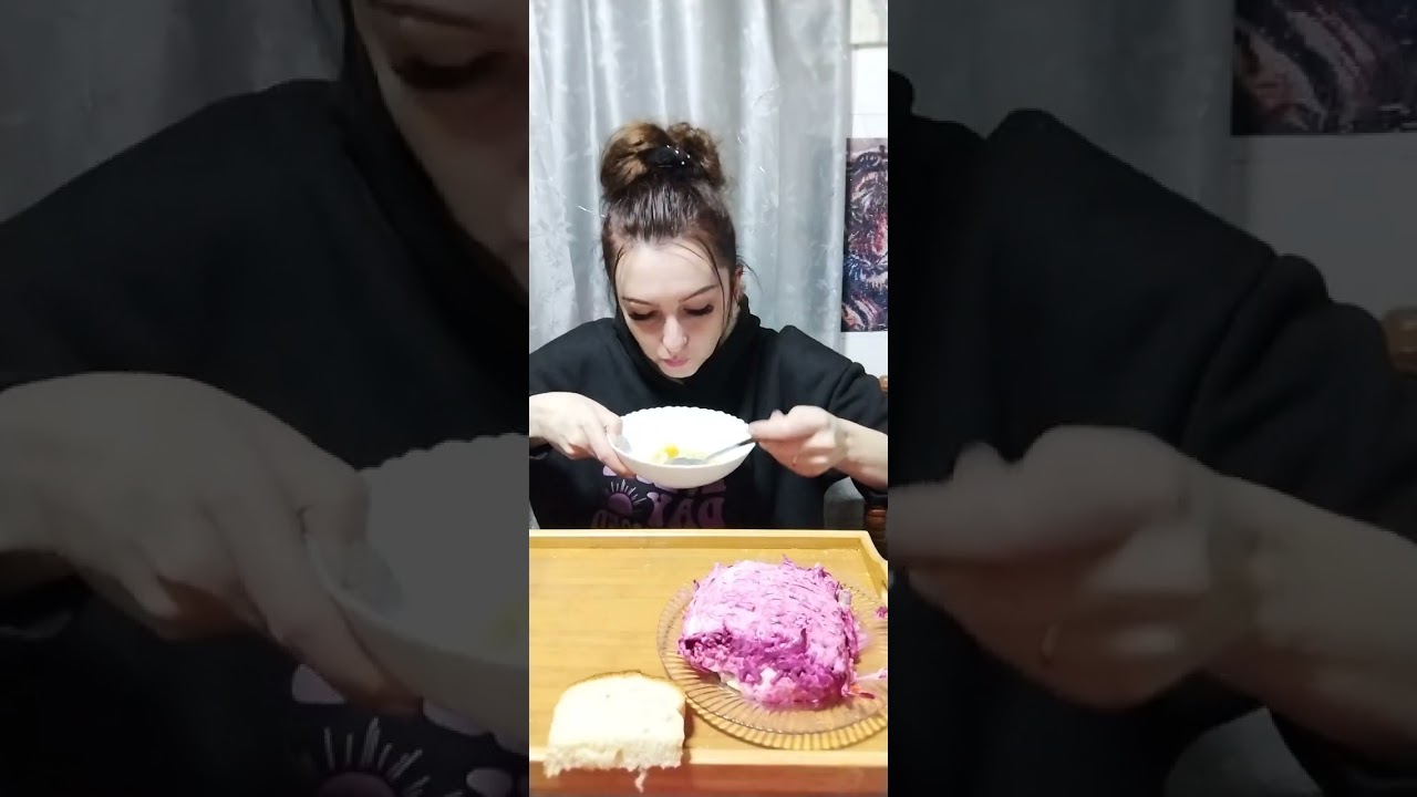 Мукбанг сельдь под шубой 🤩