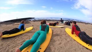 2 - BEGINNER SURFING - HOW TO SURF - SURF LIFE TENERIFE PILLS -  How to lay on the surfboard