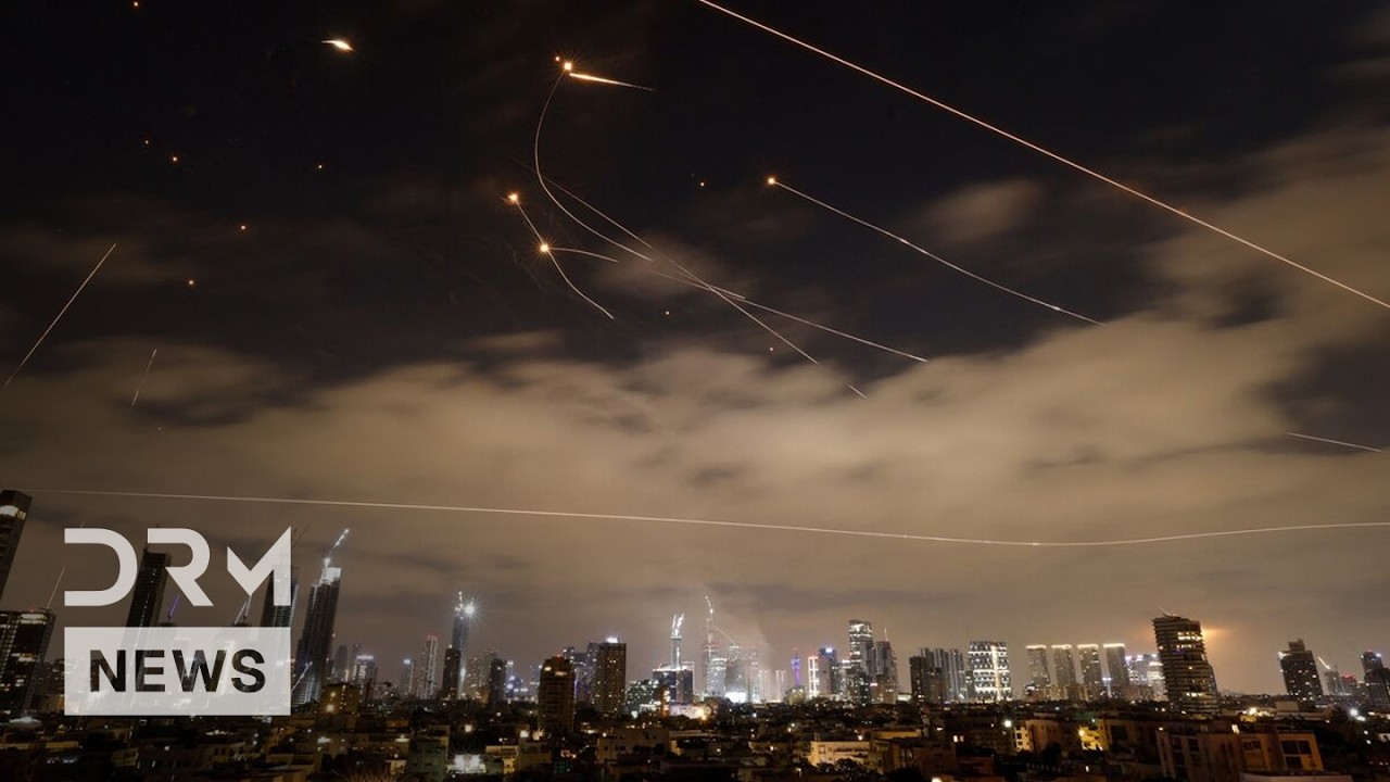 Срочное сообщение: Ночное небо Тель-Авива озарилось огнями после перехвата Израилем иранских раке...