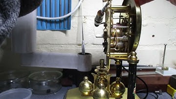 Easy beat setting of an Anniversary clock