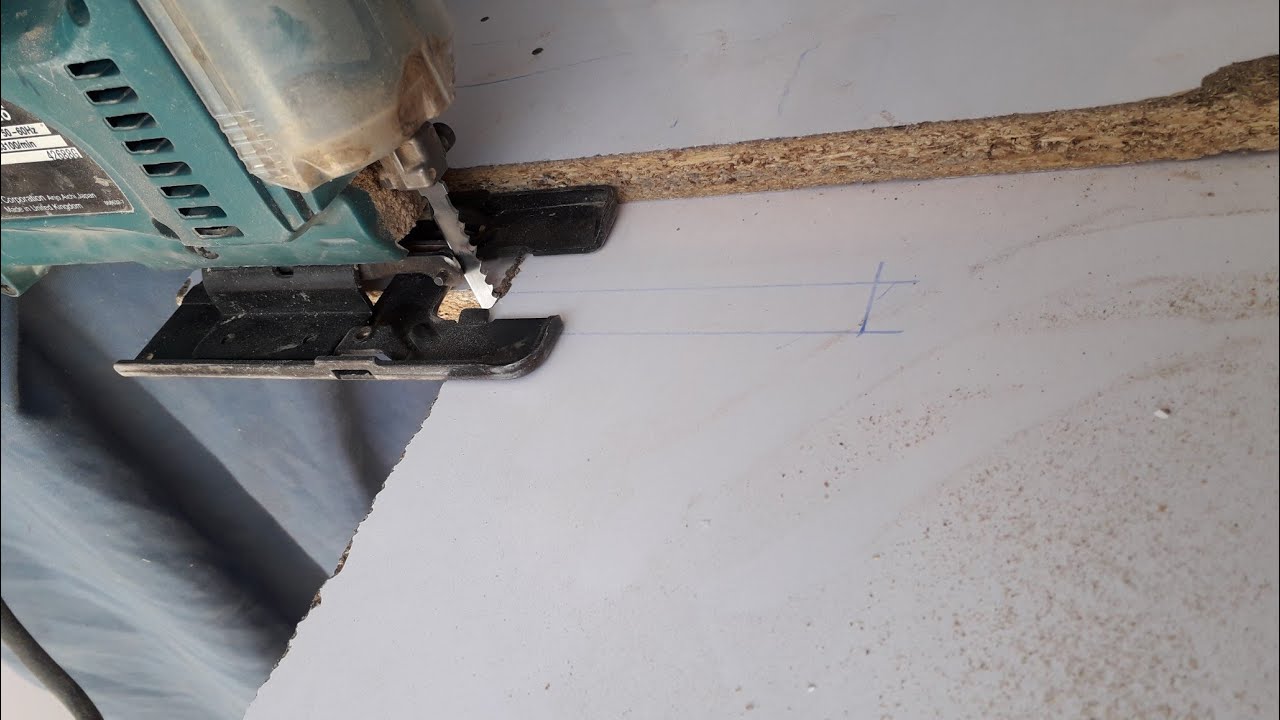 Make A Jigsaw Guide Track DIY Jigsaw Straight And Crosscut Jigsaw