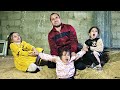 لما بنتك تشوف حفرره كبيرة وتحبها كثير