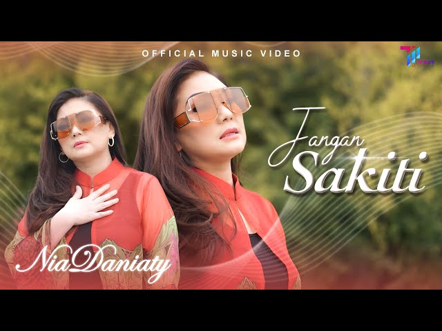 Nia Daniaty - Jangan Sakiti (Official Music Video) class=