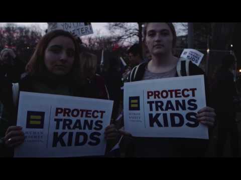 Vidéo: ProtectTransKids En éduquant Les Enfants Cis