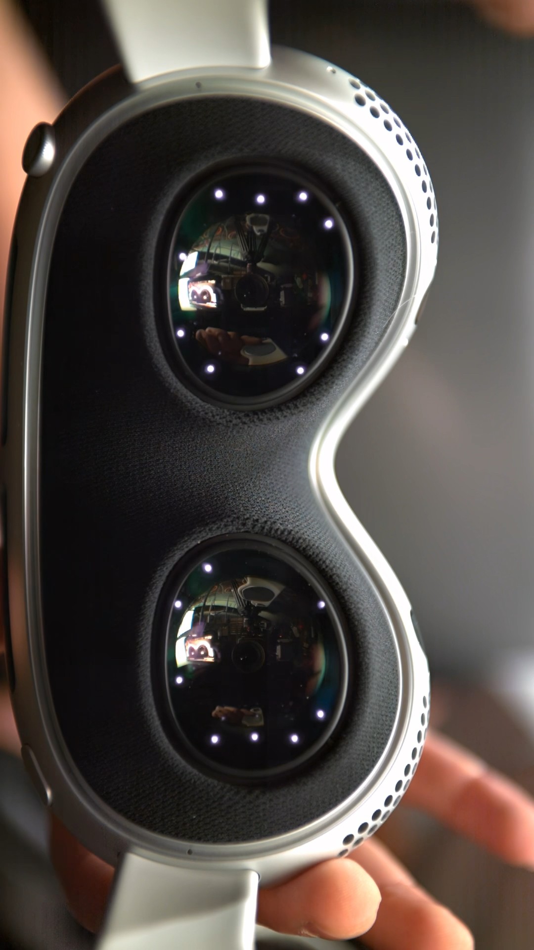 Invisible beams shooting from Apple Vision Pro #slowmo #shorts #apple #applevisionpro