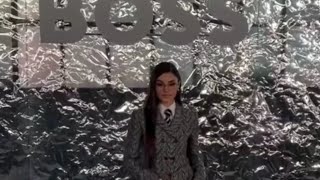 BOOM 💥HANDE ERCEL AND GAMZE ERCEL now IN BIG FASHION SHOW #handeerçel #handeercel 