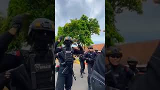 Seru  Yel Yel Sat Brimob Polda Jatimtarunatv brimob akpol taruna pasukan gegana pelopor