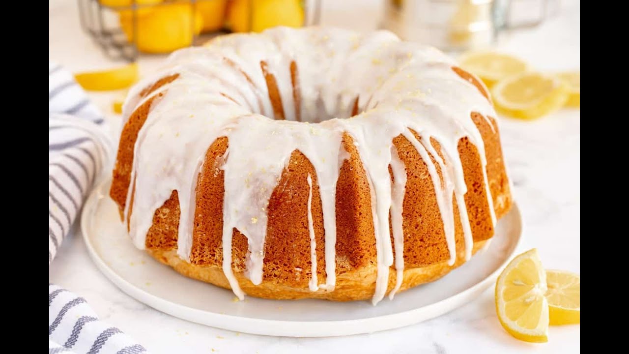 EASY DELICIOUS MOIST LEMON CAKE