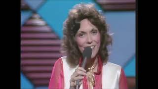 Karen Carpenter - Merry Christmas, Darling - Bruce Forsyth&#39;s Big Night (1978)