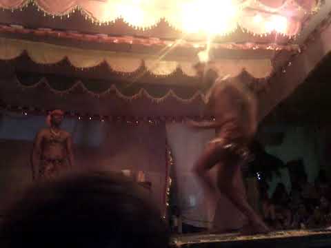 Naanga pudhusaa kattikitta jodithaanuga  Kurathi vadi en kuppi Pongal 2014 Melavaragunaramapuram