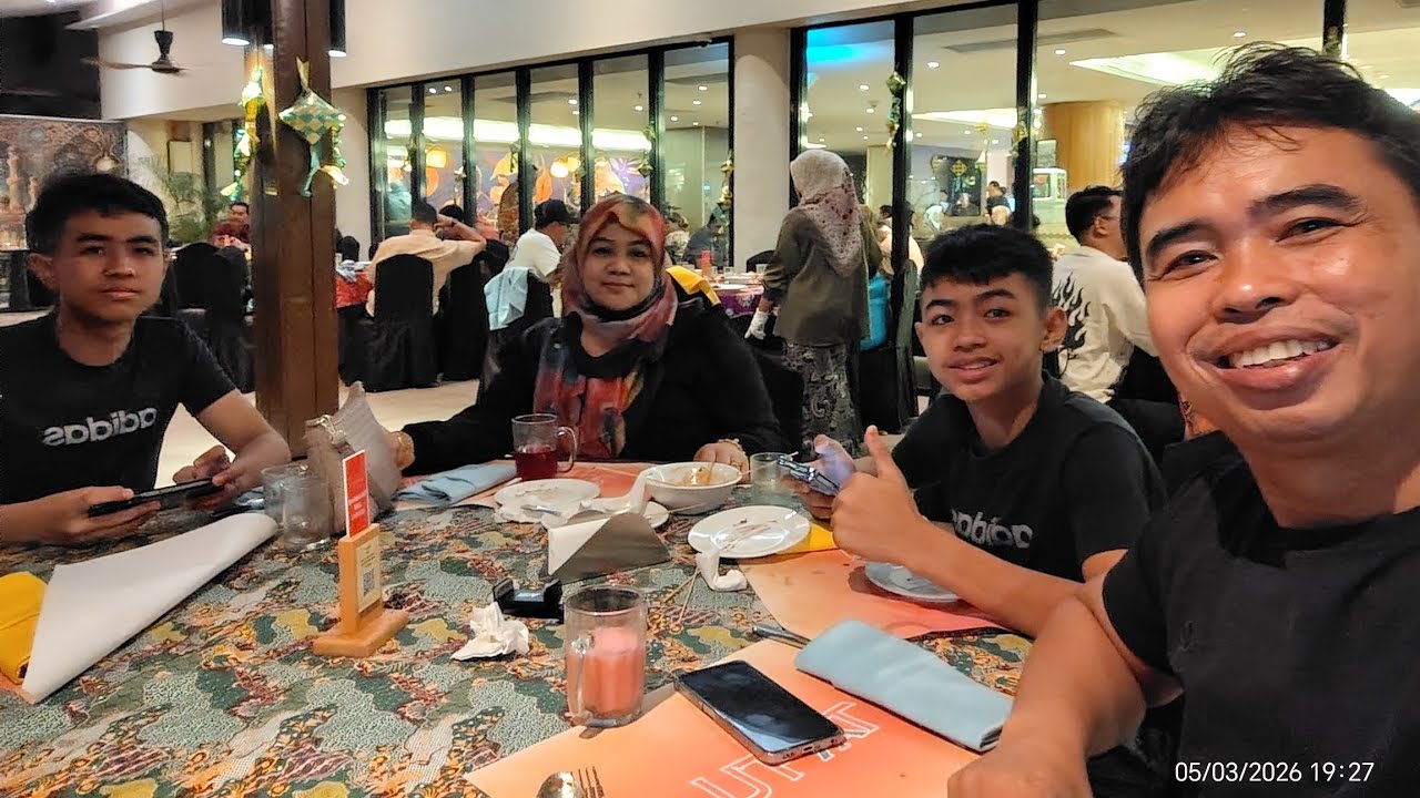 Lagu Bajau Santai Berbuka Puasa Aimelais Family 5/3/2026 By Mad Nuru Legenda Semporna. 