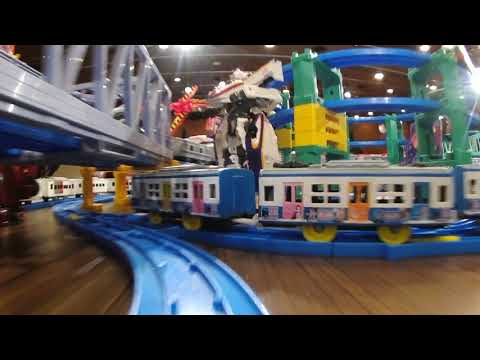 【プラレール前面展望(Plarail Camera Car)】第5回鉄道模型広場inルミエール＜ラブライブラッピング！自動乗換駅レイアウト・通過列車編～そーなんゾーン～＞