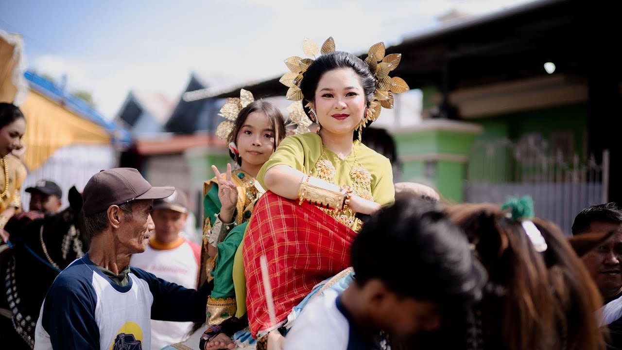 KUDA MANDAR TRADISI ADAT SUKU MANDAR, LOMPATAN MAUT  #kudamenari #budayamandar #kudamandar