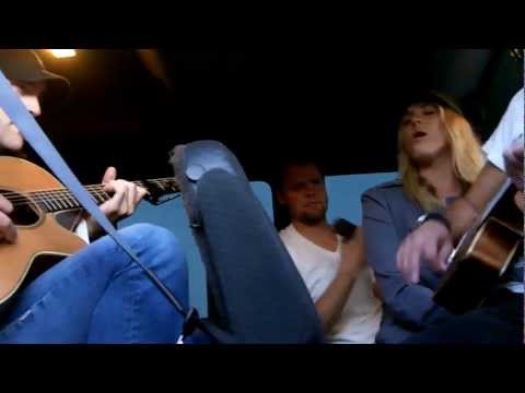 Sara Haze - Use Somebody live from the Tour Van