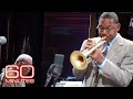 Wynton Marsalis honors father on 60 Minutes