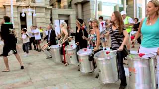 Video-Miniaturansicht von „Wasamba Flash Mob - Forrest Chase“