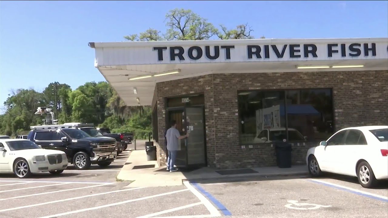 Coronavirus concerns not slowing business at Jacksonville fish markets