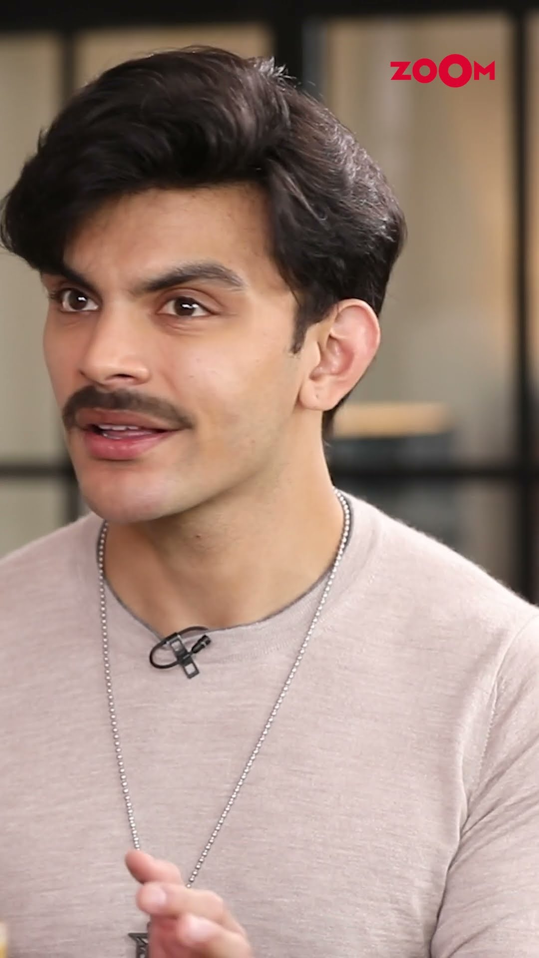 Veer Pahariya talks about the JUDGEMENTS people have on his brother and him #shorts #veerpahariya