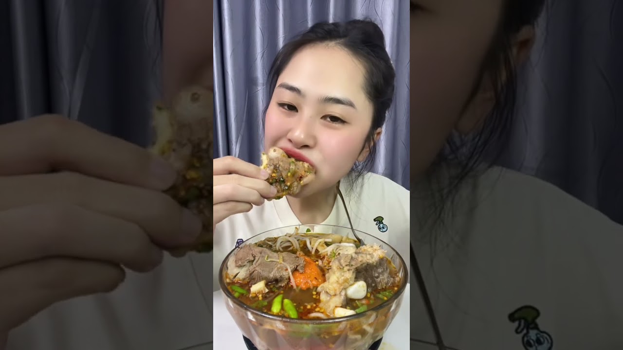 Bún Bò Mỡ Nổi Siêu Cay Ăn Hoài Không Thấy Ngán #dungthichan #mukbang #food #youtube