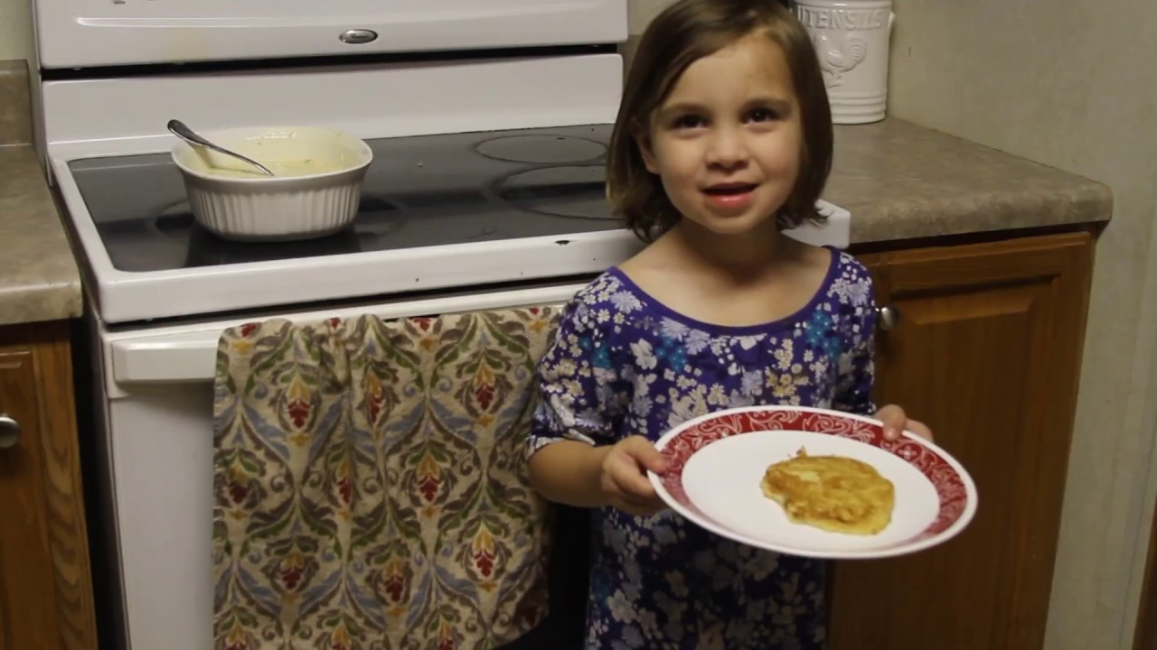Gathering Elderberry Flowers To Make Pancakes YouTube