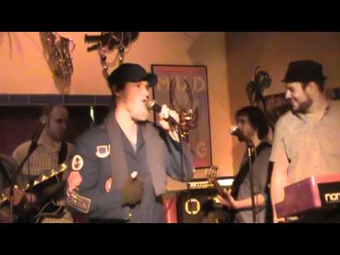 Uzimon with Full Watts - Suzie Wong @ Two Boots Br...