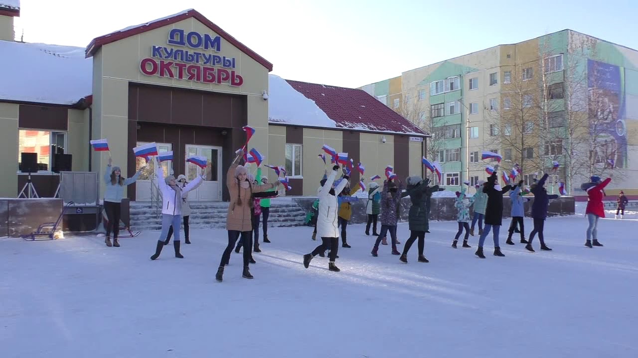 Покачи контакт. Площадь Покачи города. ХМАО город Покачи. Сквер Покачи. Аллея Покачи.