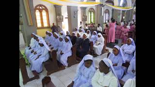 SADAKA  -  MISA YA WATAWA  JIMBONI - MVI 0755