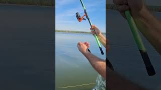 Вот это поклёвка 🎣Рыбалка с лодки 🎣👍